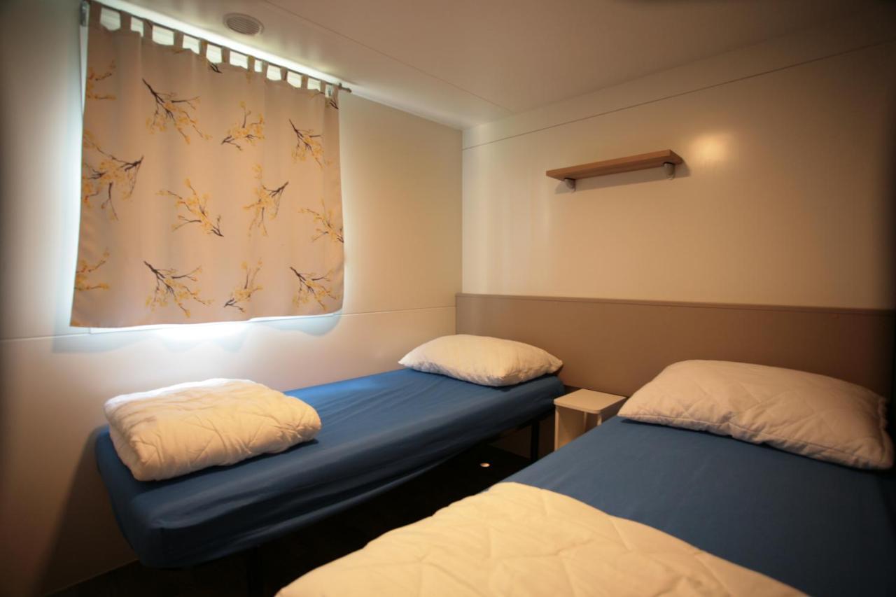 Camping Adria Mobile Home Park Umag Exterior foto