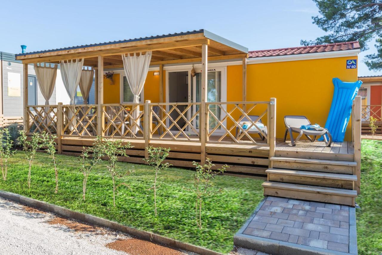 Camping Adria Mobile Home Park Umag Exterior foto